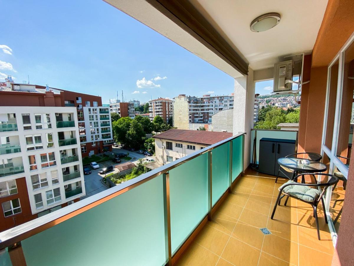 Happy Town Apartments Велико-Тырново Экстерьер фото
