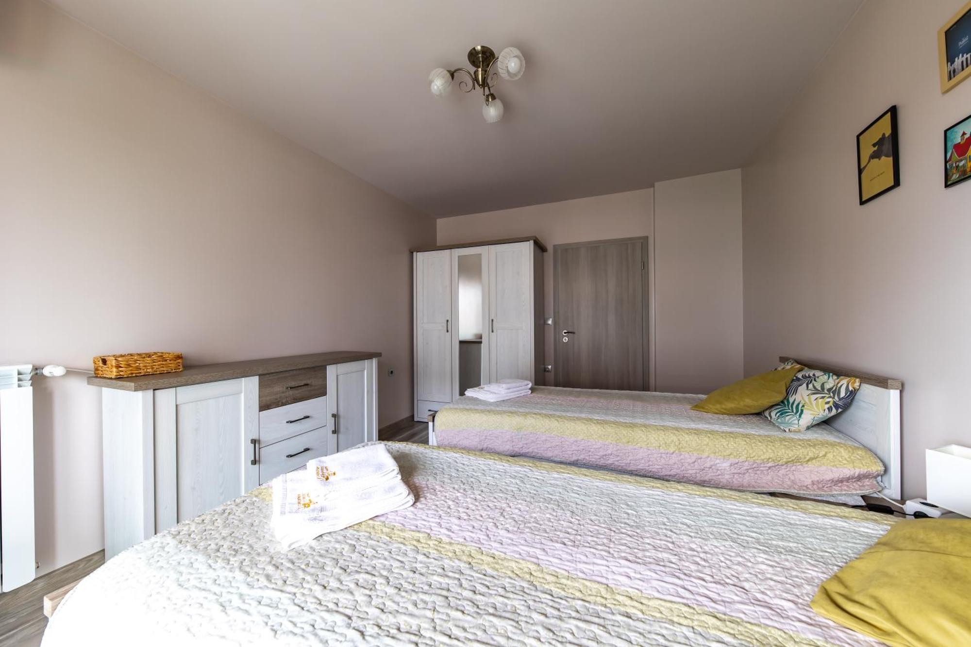 Happy Town Apartments Велико-Тырново Экстерьер фото